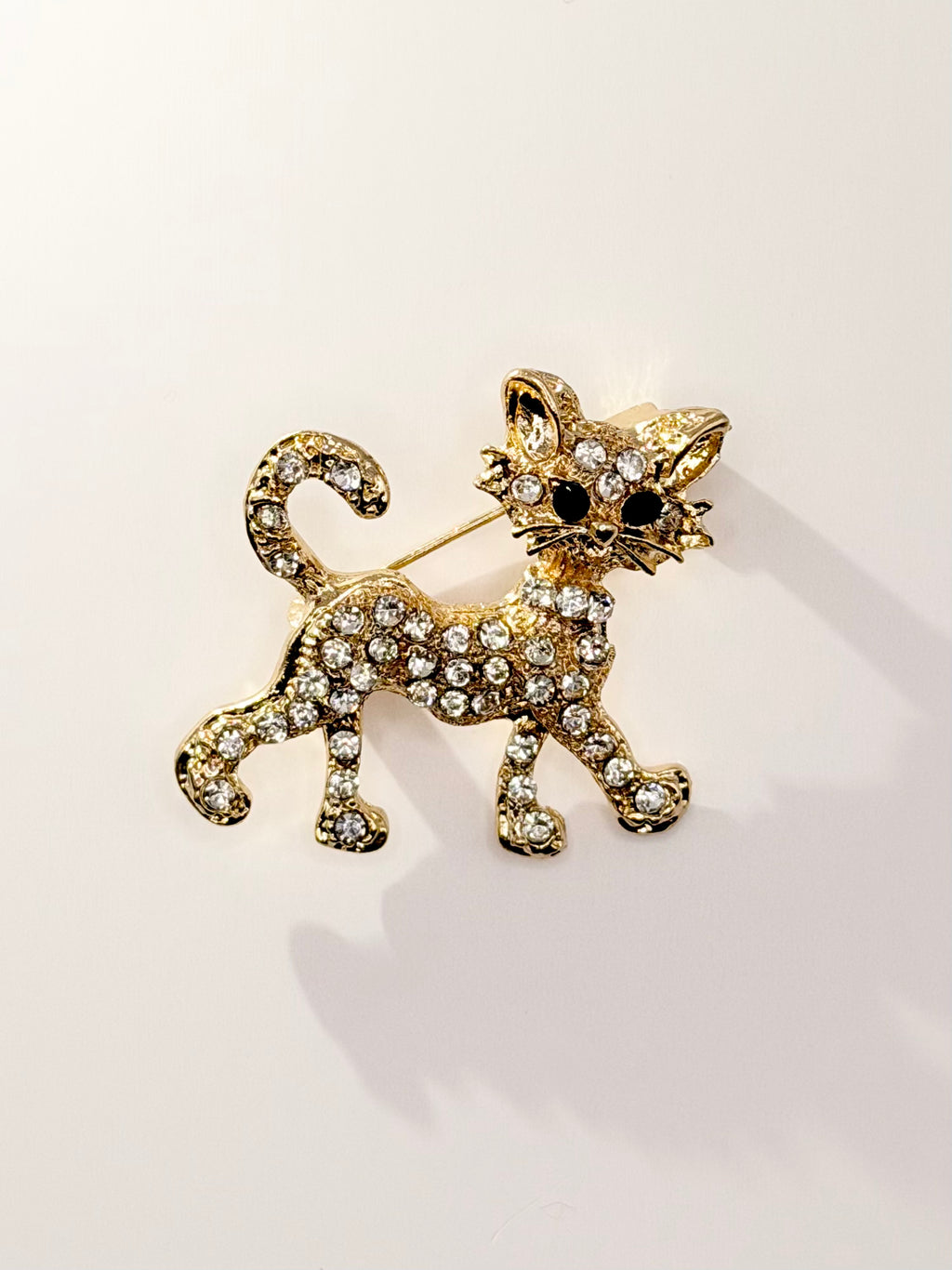 Crystal Cat Stroll Brooch Gold Front