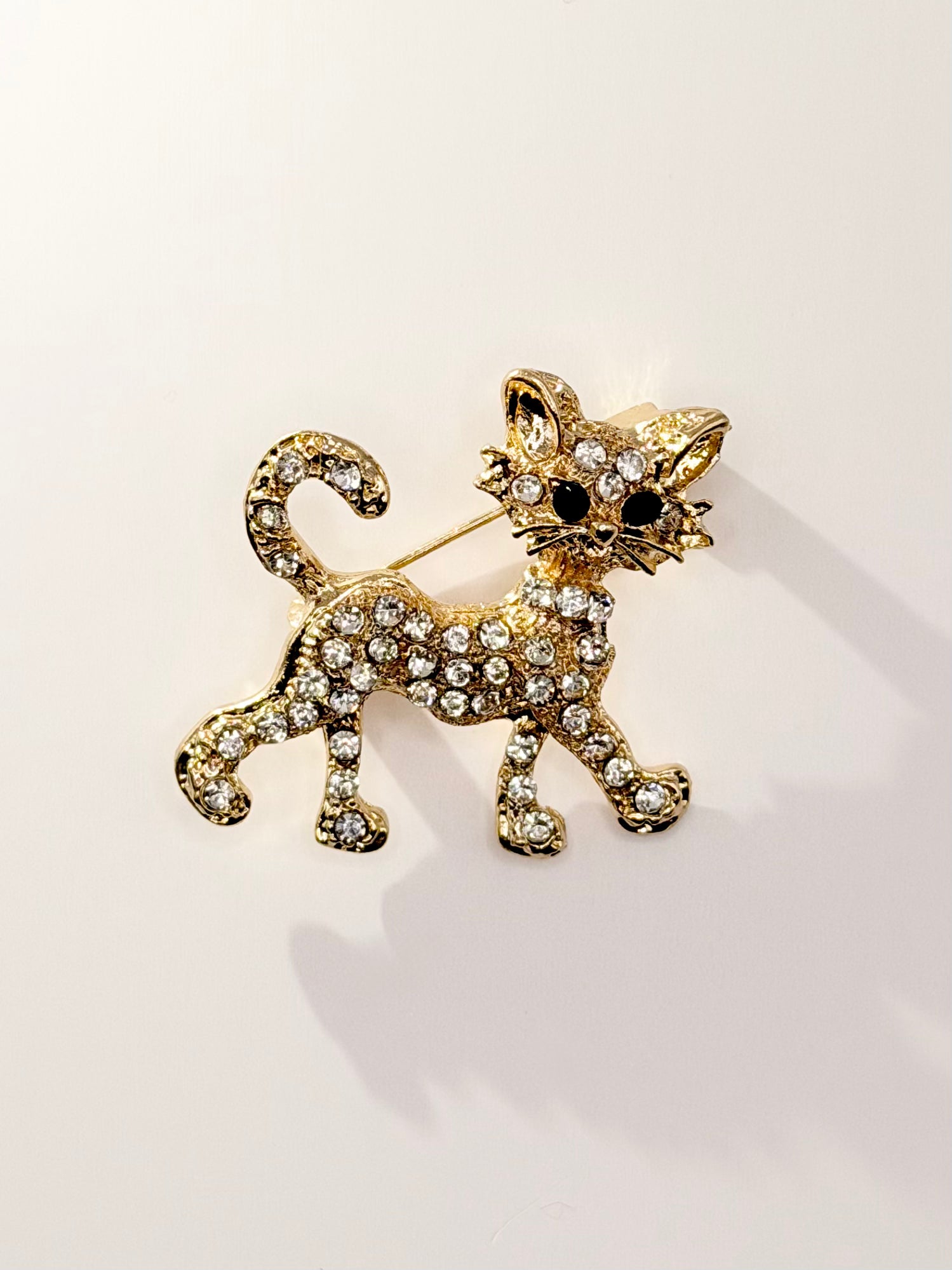 Crystal Cat Stroll Brooch Gold Front