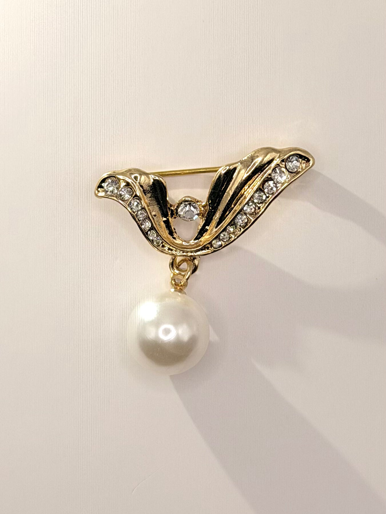 Elegant Pearl Wing Brooch