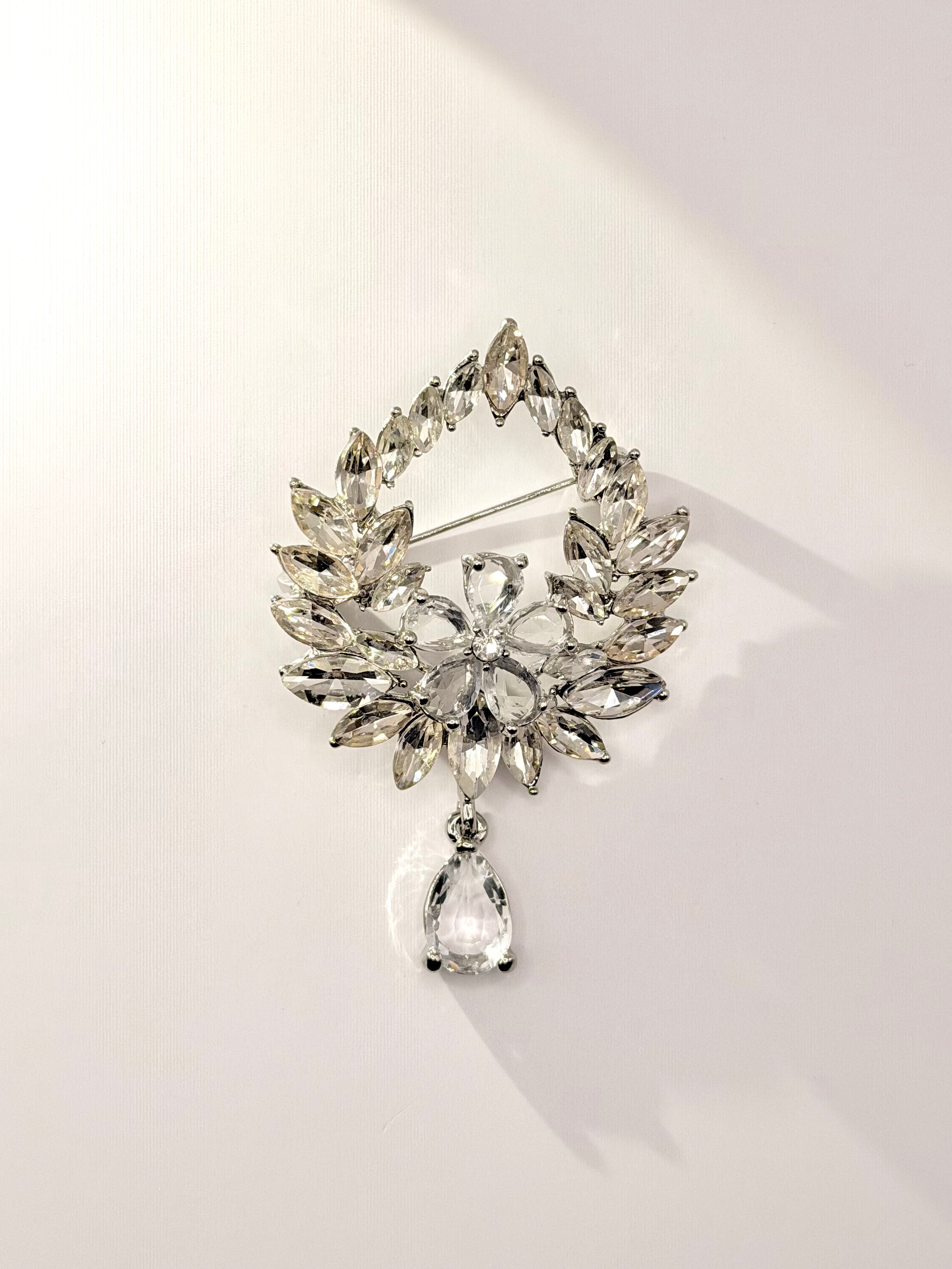 Radiant Vintage Wreath Crystal Brooch with Teardrop Pendant