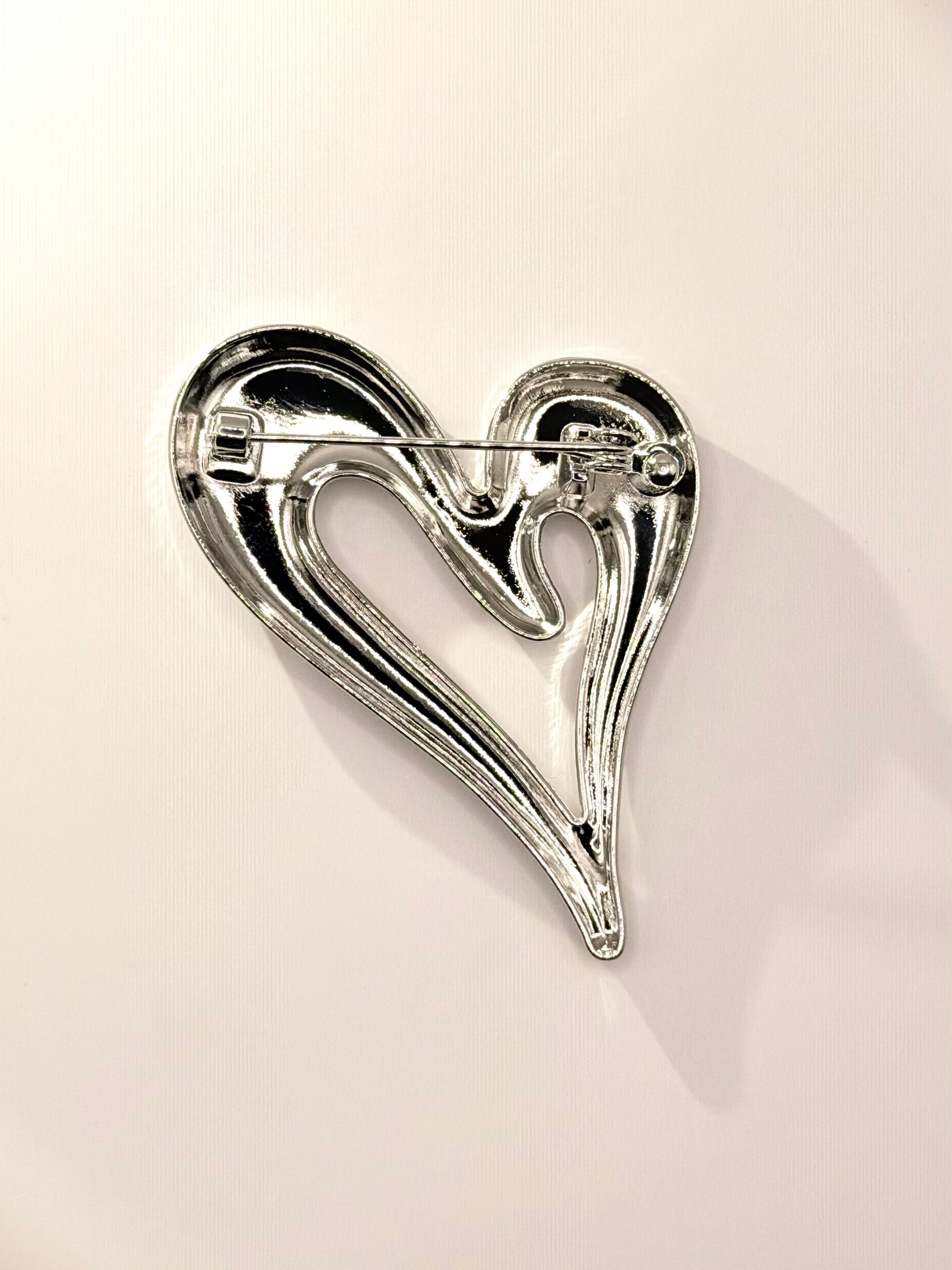 Sculpted Elongated Heart Brooch Back