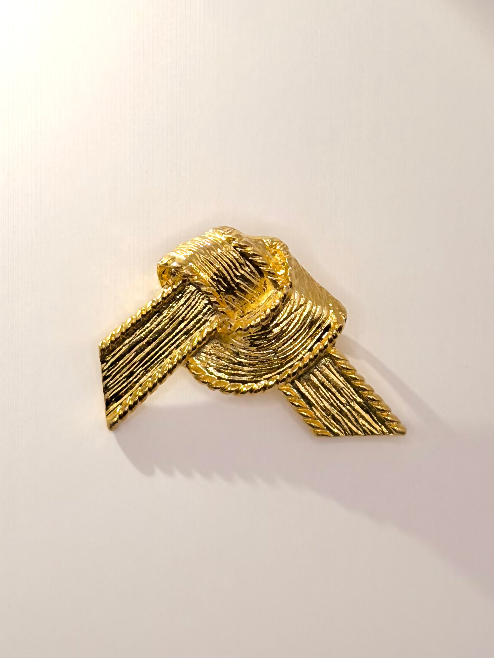 Vintage Gold Knot Ribbon Brooch